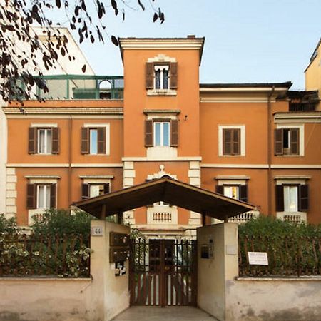 Finally In Roma Exterior foto